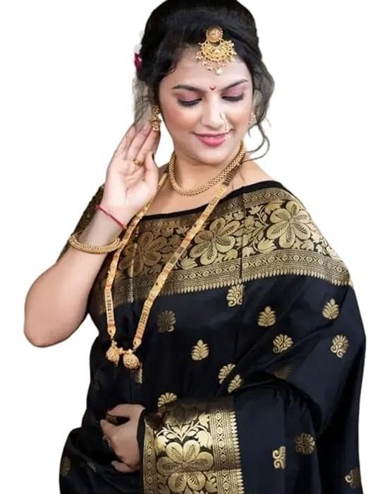 Shiv Textiles Women's Silk Woven Kanjivaram Saree